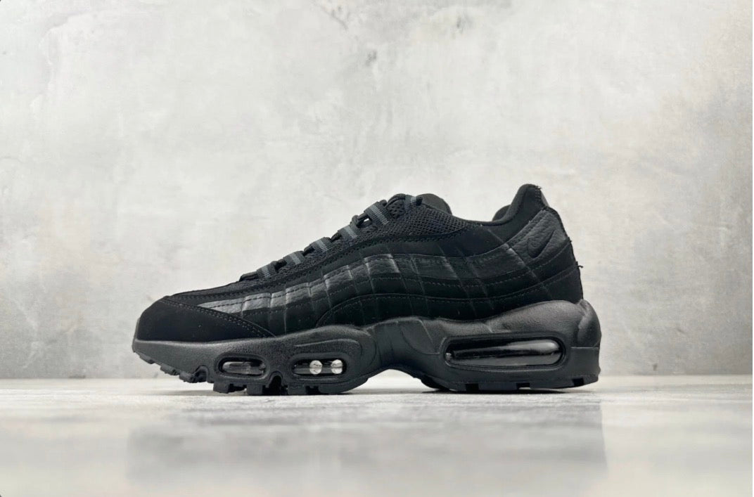 Nike Air Max 95 schwarz-schwarz
