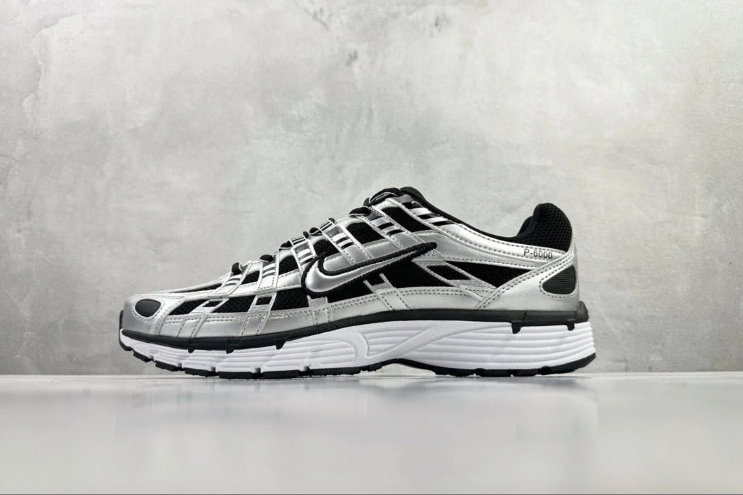 Nike P-6000 schwarz-silber