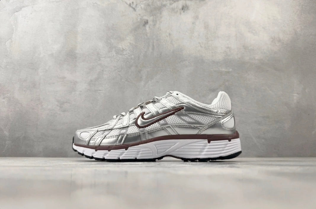 Nike P-6000 silber-weiß