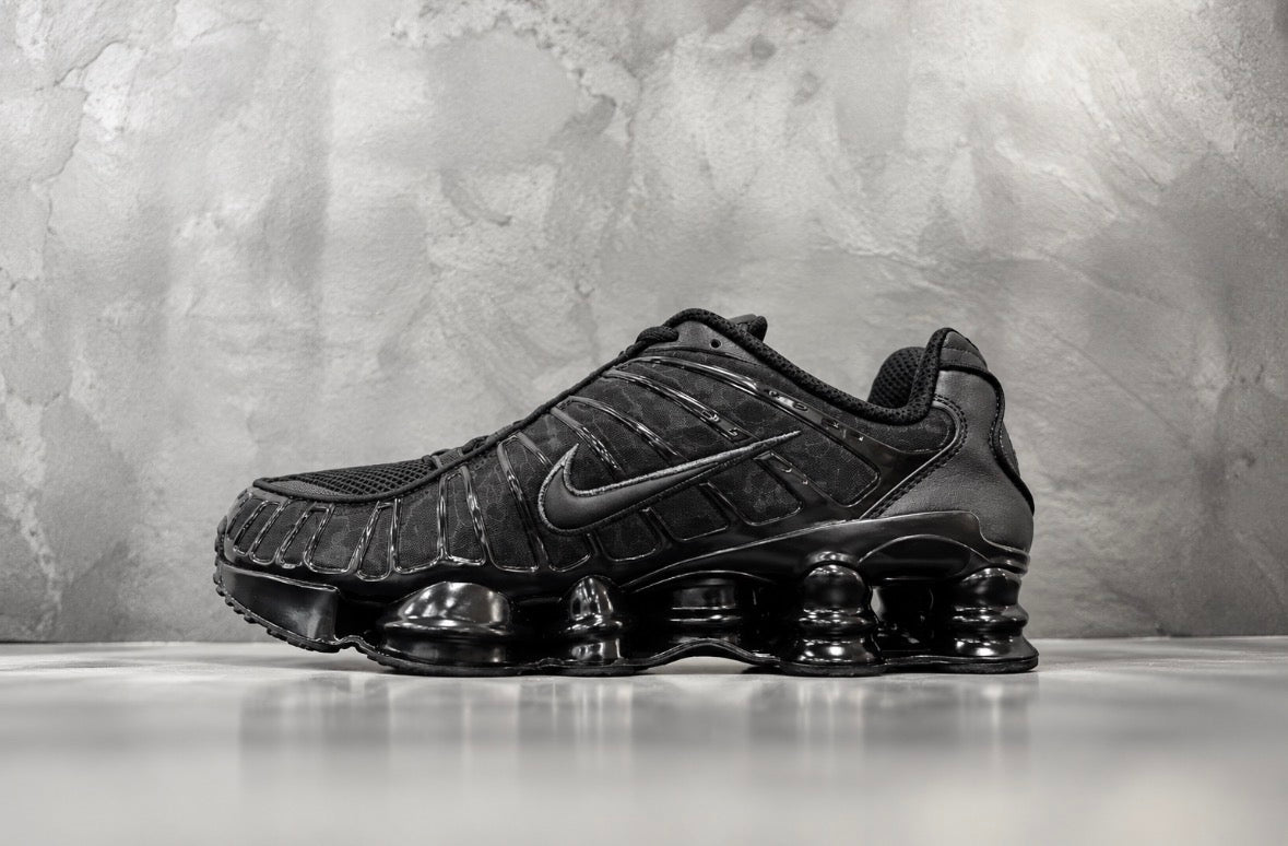 Nike Shox schwarz
