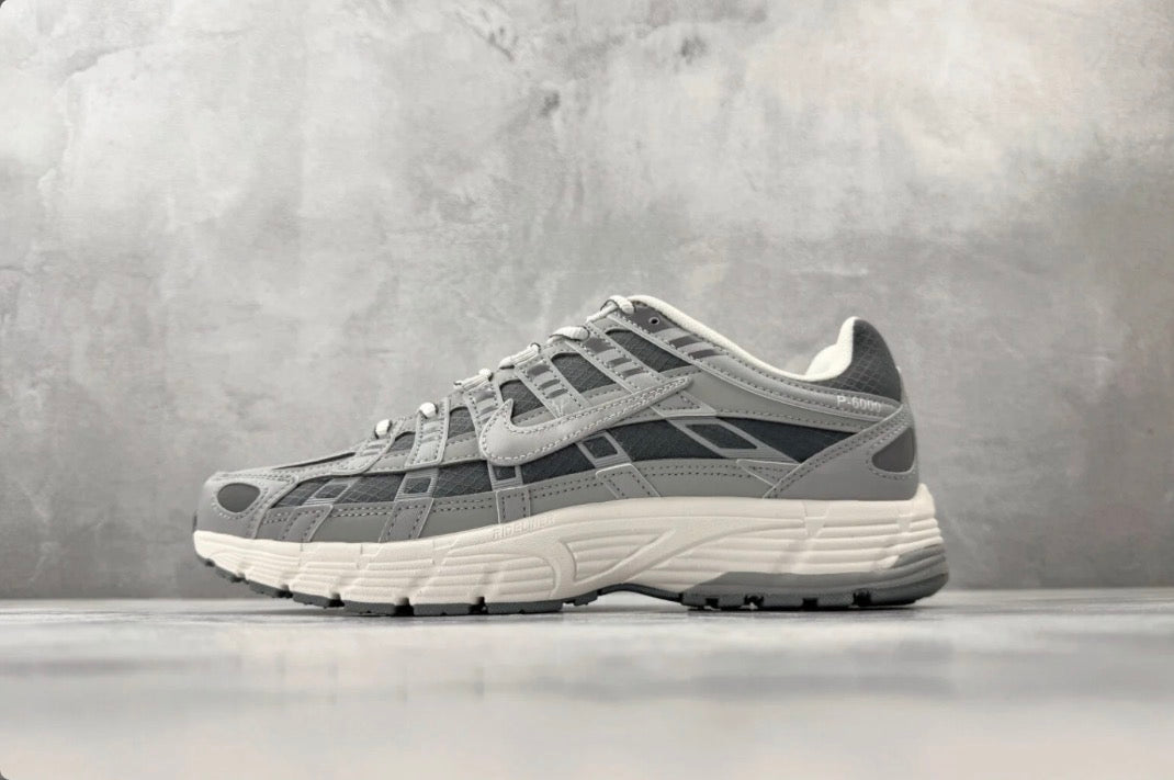 Nike P-6000 schwarz-grau